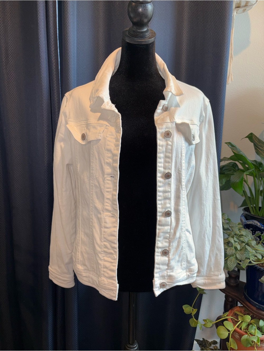 White Casual Denim Jacket with Button Front